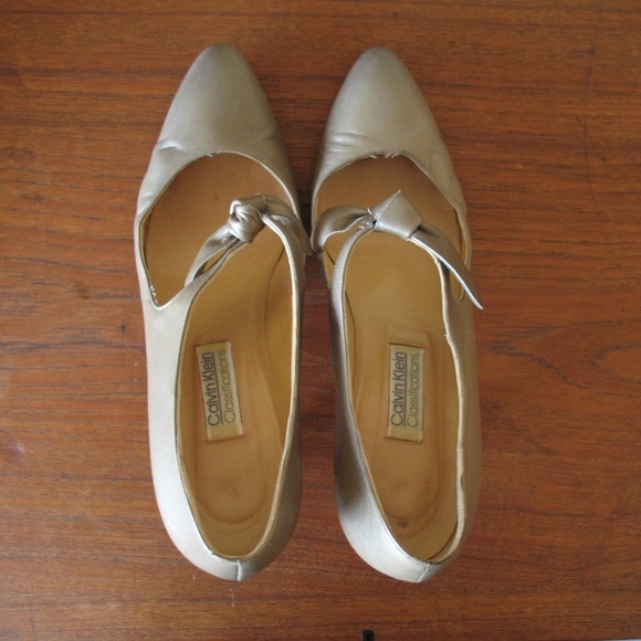 Calvin Klein Italian Leather Bow Tie Heels 8.5 - Picture 2 of 10